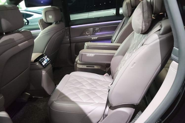Used Nio ES8 2026 Model 6-seat Executive Luxury Edition Left Rear Seat