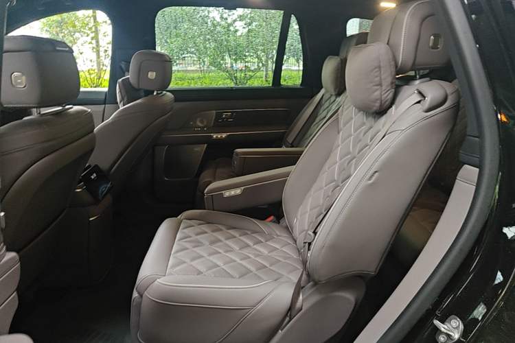 Used Nio ES8 2026 Model 6-seat Executive Luxury Edition Left Rear Seat
