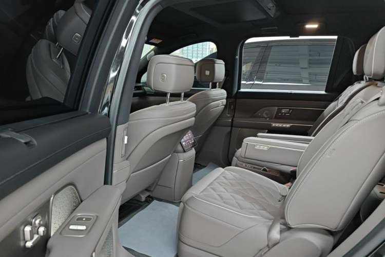 Used Nio ES8 2026 Model 6-seat Executive Signature Edition Left Rear Seat