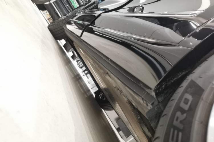 Used Nio ES8 2026 Model 6-seat Executive Signature Edition Left Side Sill