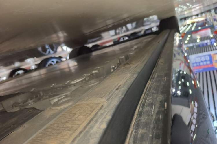 Used Nio ES8 2026 Model 6-seat Executive Luxury Edition Left Side Sill
