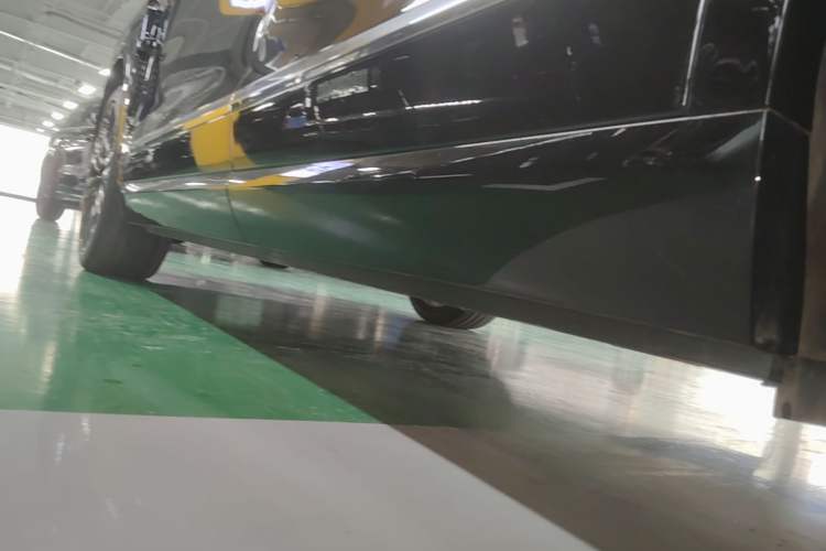 Used Nio ES8 2026 Model 6-seat Executive Signature Edition Left Side Sill