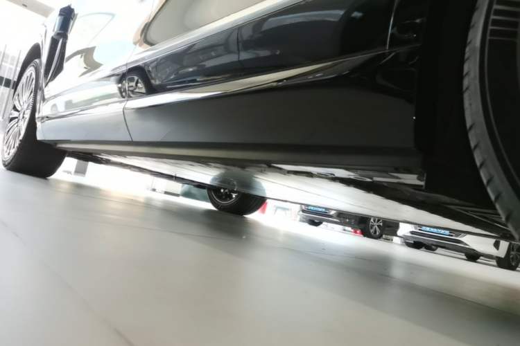 Used Nio ES8 2026 Model 6-seat Executive Luxury Edition Left Side Sill