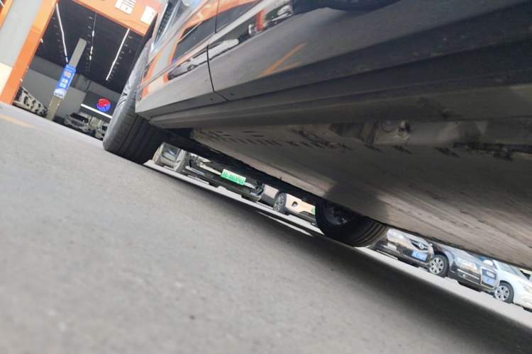 Used Nio ES8 2026 Model 6-seat Executive Luxury Edition Left Side Sill