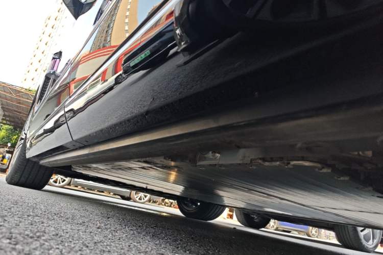 Used Nio ES8 2026 Model 7-seat Executive Luxury Edition Left Side Sill