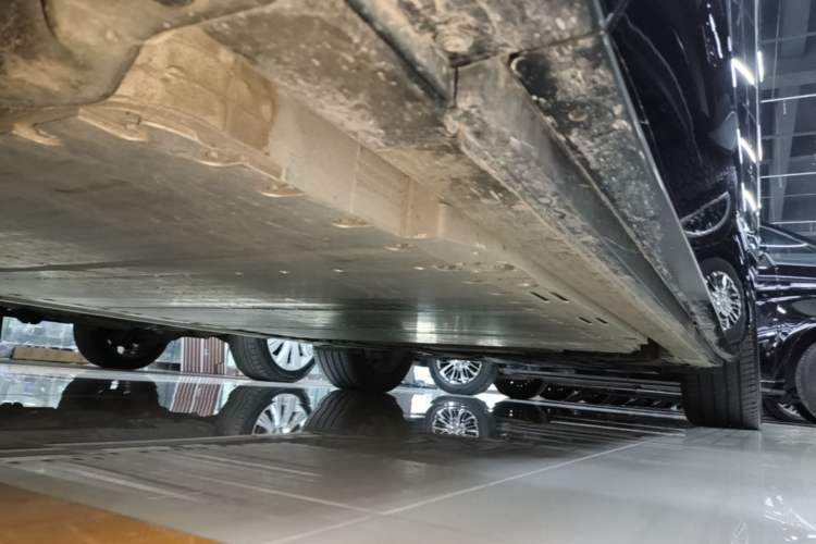 Used Nio ES8 2026 Model 6-seat Executive Luxury Edition Left Side Sill