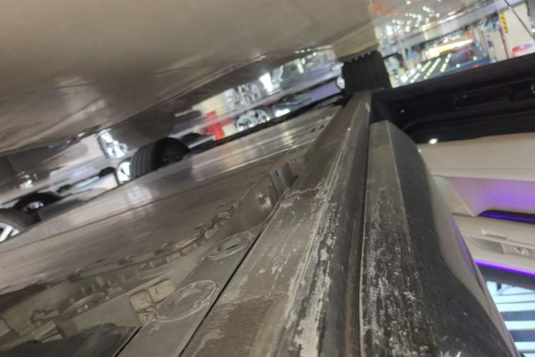 Used Nio ES8 2026 Model 7-seat Executive Luxury Edition Left Side Sill