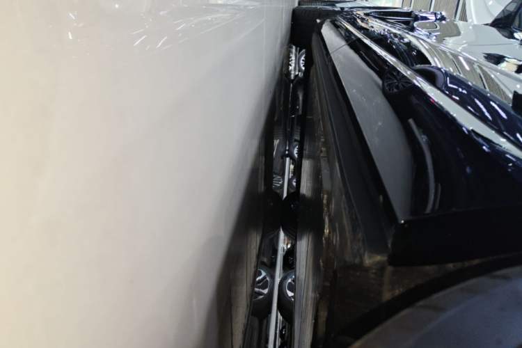 Used Nio ES8 2026 Model 6-seat Executive Signature Edition Left Side Sill