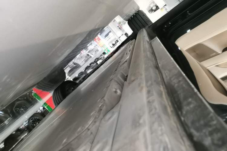 Used Nio ES8 2026 Model 6-seat Executive Luxury Edition Left Side Sill