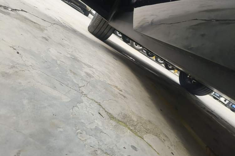 Used Nio ES8 2026 Model 6-seat Executive Luxury Edition Left Side Sill