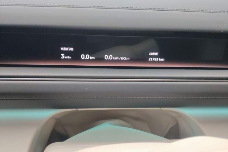 Used Nio ES8 2026 Model 7-seat Executive Luxury Edition Odometer Close Up