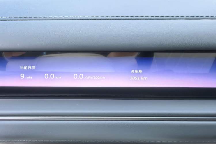 Used Nio ES8 2026 Model 6-seat Executive Luxury Edition Odometer Close Up
