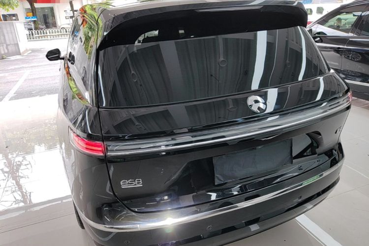 Used Nio ES8 2026 Model 6-seat Executive Signature Edition Rear Left 45 Deg