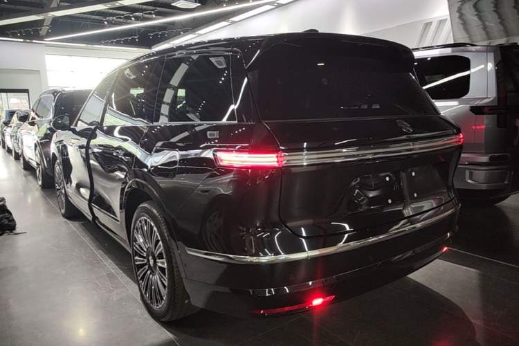 Used Nio ES8 2026 Model 7-seat Executive Luxury Edition Rear Left 45 Deg
