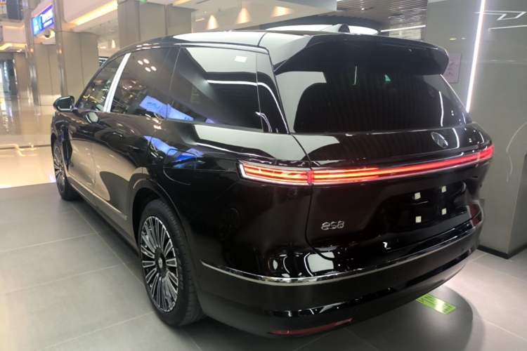 Used Nio ES8 2026 Model 6-seat Executive Luxury Edition Rear Left 45 Deg