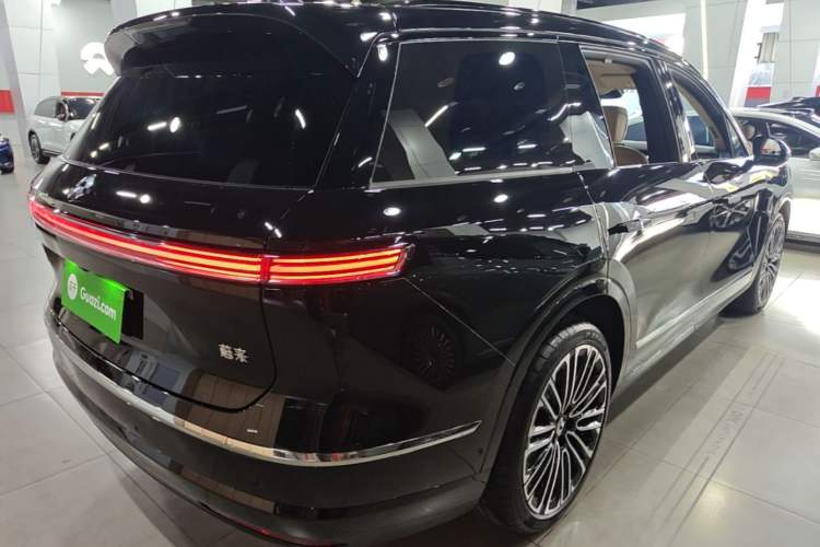 Used Nio ES8 2026 Model 6-seat Executive Signature Edition Rear Right 45 Deg