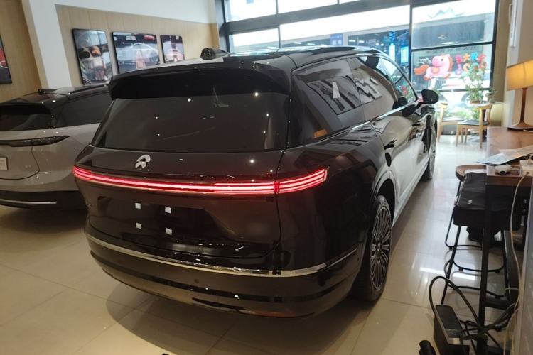 Used Nio ES8 2026 Model 6-seat Executive Luxury Edition Rear Right 45 Deg