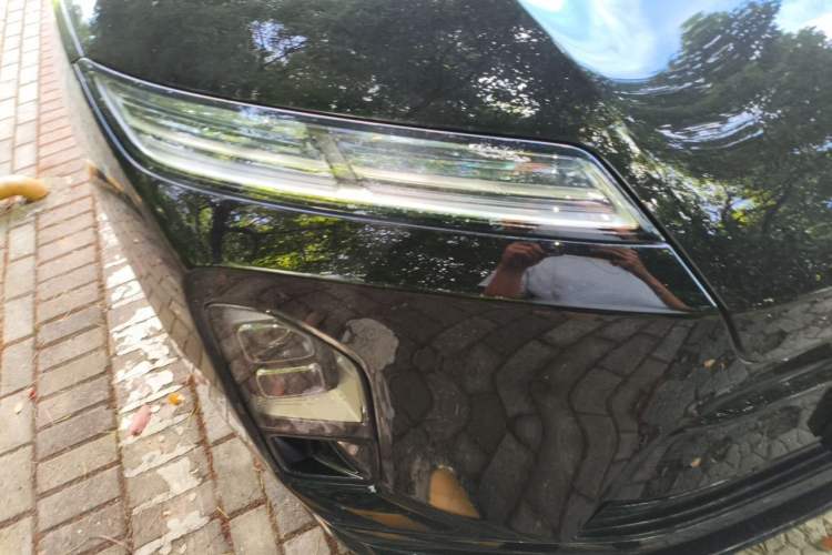 Used Nio ES8 2026 Model 6-seat Executive Luxury Edition Right Front Headlight