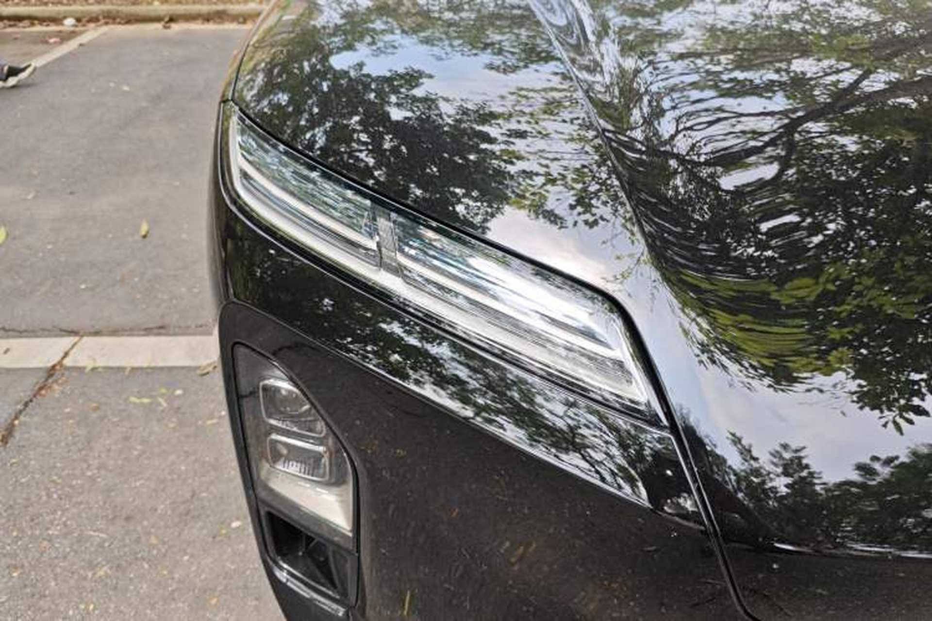 Used Nio ES8 2026 Model 6-seat Executive Luxury Edition Right Front Headlight
