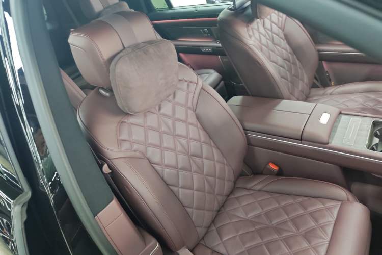 Used Nio ES8 2026 Model 6-seat Executive Luxury Edition Right Front Seat