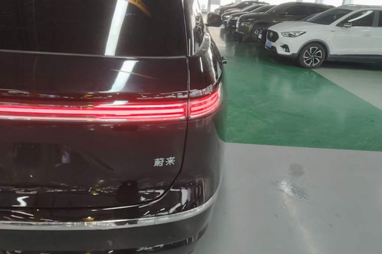 Used Nio ES8 2026 Model 6-seat Executive Signature Edition Right Rear Taillight