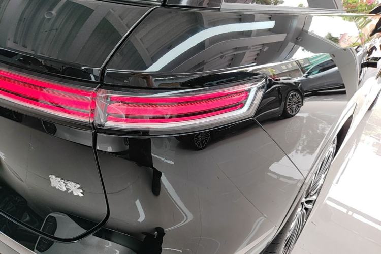 Used Nio ES8 2026 Model 6-seat Executive Signature Edition Right Rear Taillight