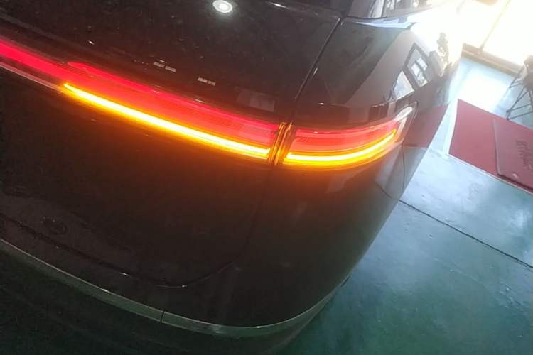 Used Nio ES8 2026 Model 6-seat Executive Luxury Edition Right Rear Taillight