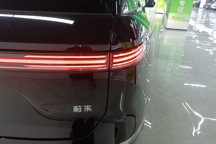Used Nio ES8 2026 Model 7-seat Executive Luxury Edition Right Rear Taillight