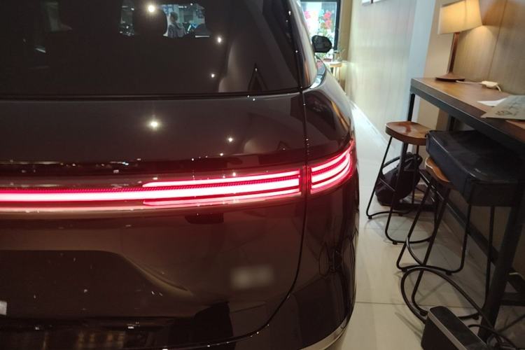Used Nio ES8 2026 Model 6-seat Executive Luxury Edition Right Rear Taillight