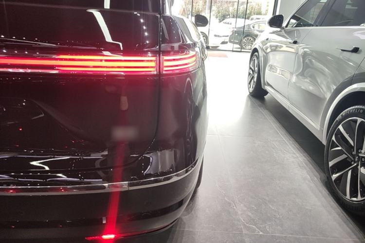 Used Nio ES8 2026 Model 6-seat Executive Luxury Edition Right Rear Taillight