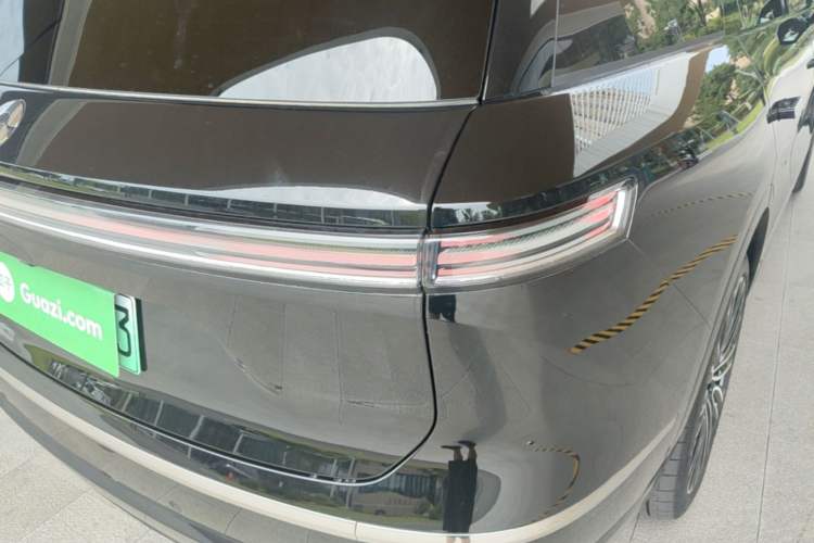 Used Nio ES8 2026 Model 6-seat Executive Signature Edition Right Rear Taillight