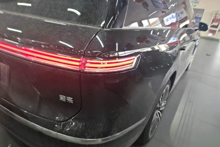 Used Nio ES8 2026 Model 6-seat Executive Signature Edition Right Rear Taillight