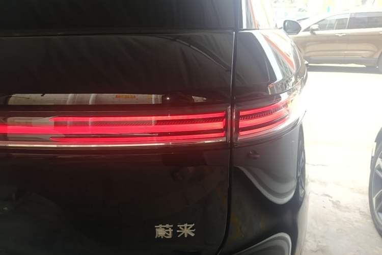 Used Nio ES8 2026 Model 6-seat Executive Luxury Edition Right Rear Taillight