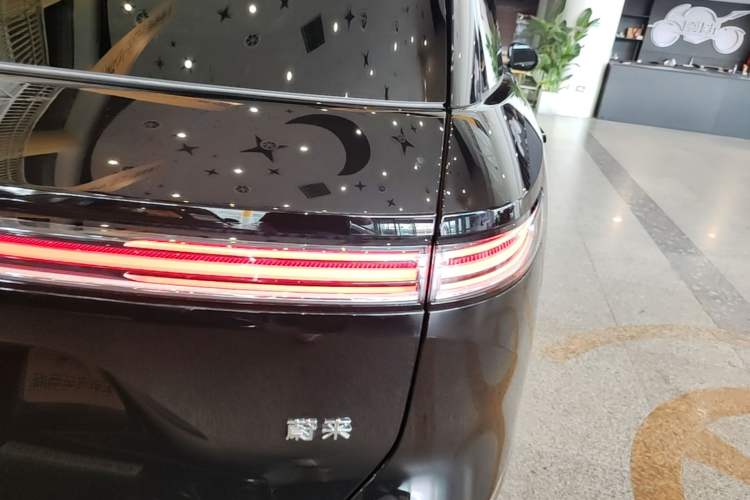 Used Nio ES8 2026 Model 6-seat Executive Luxury Edition Right Rear Taillight