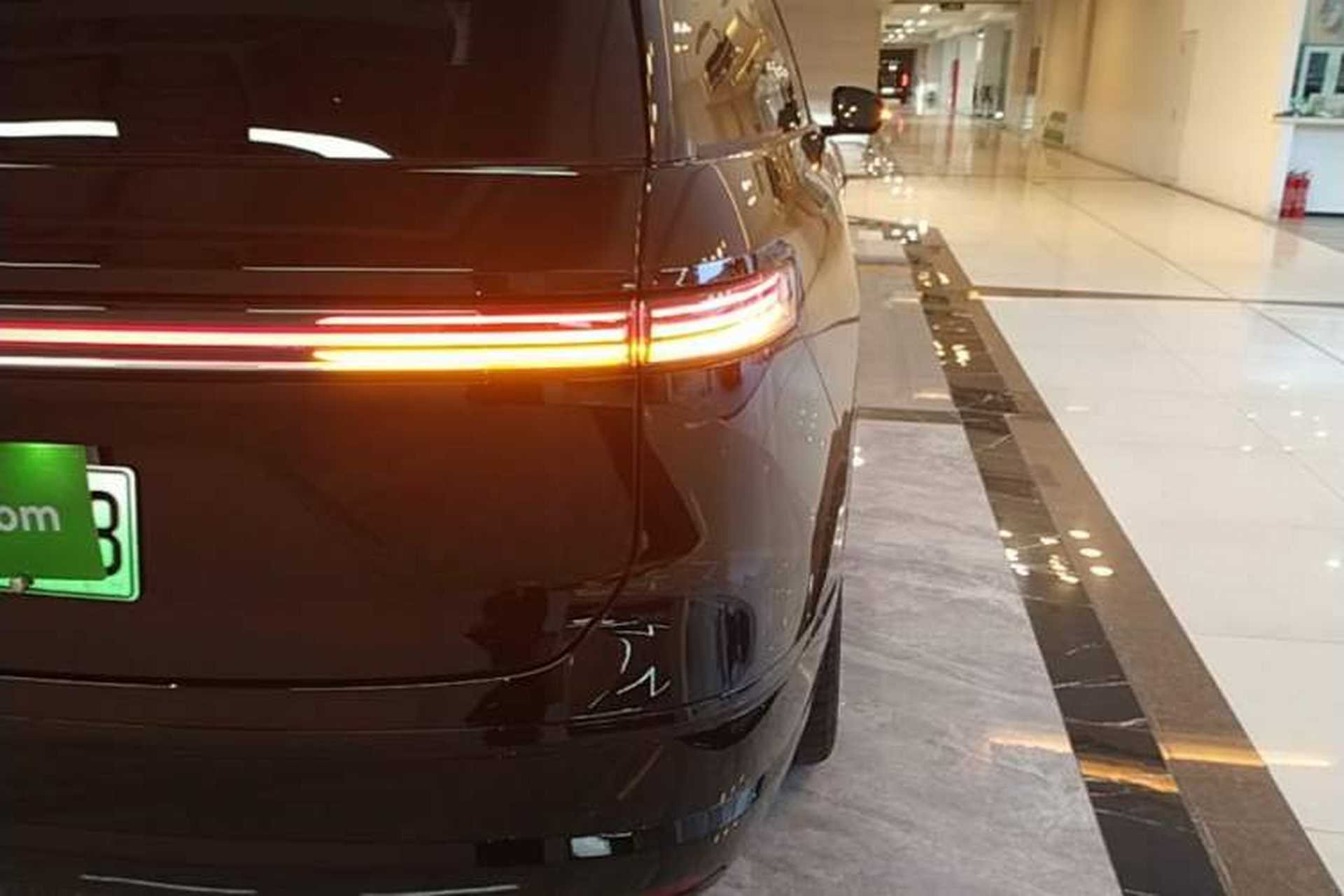Used Nio ES8 2026 Model 6-seat Executive Signature Edition Right Rear Taillight