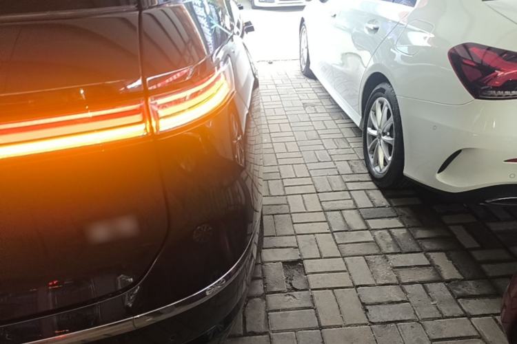 Used Nio ES8 2026 Model 6-seat Executive Luxury Edition Right Rear Taillight