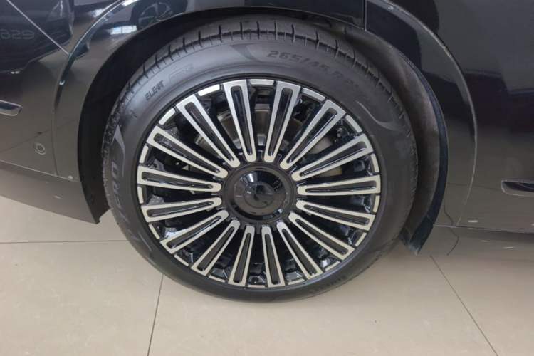 Used Nio ES8 2026 Model 6-seat Executive Luxury Edition Right Rear Wheel Hub