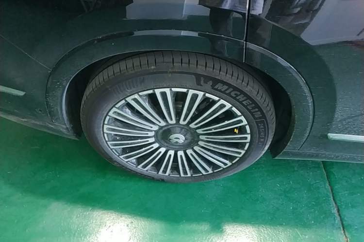 Used Nio ES8 2026 Model 6-seat Executive Luxury Edition Right Rear Wheel Hub