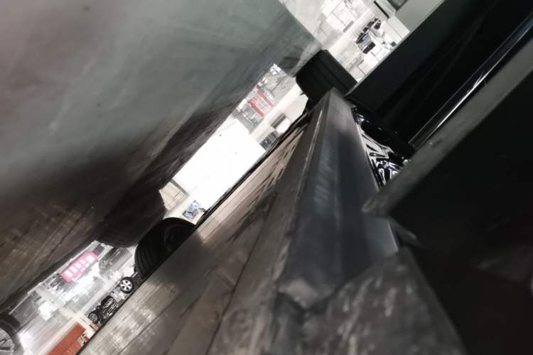 Used Nio ES8 2026 Model 6-seat Executive Luxury Edition Right Side Sill