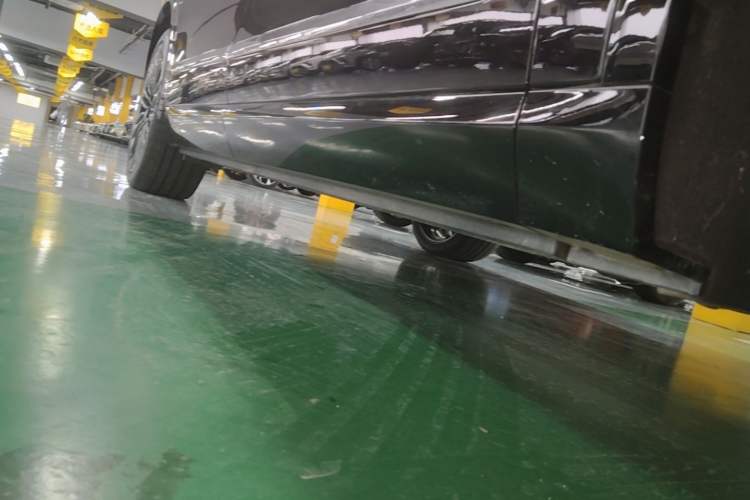 Used Nio ES8 2026 Model 6-seat Executive Signature Edition Right Side Sill