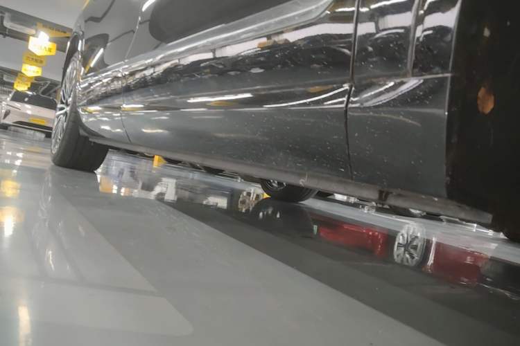 Used Nio ES8 2026 Model 6-seat Executive Signature Edition Right Side Sill