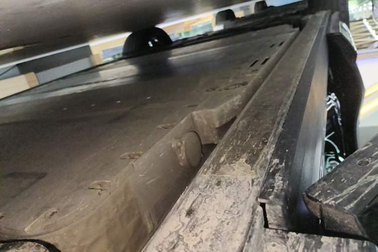 Used Nio ES8 2026 Model 6-seat Executive Signature Edition Right Side Sill