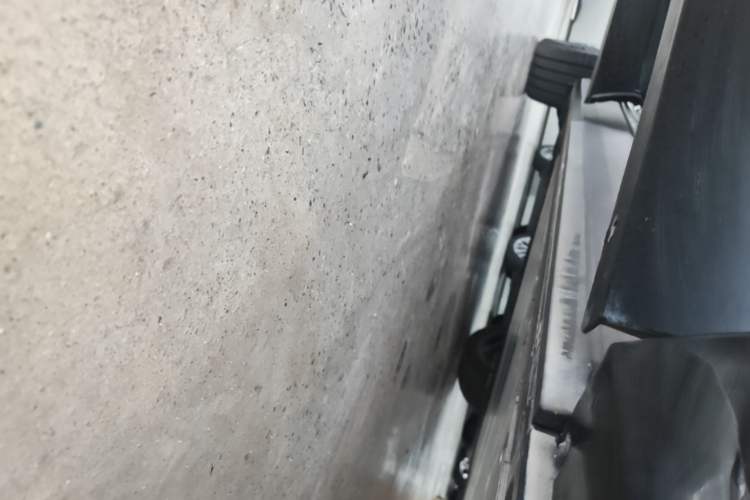 Used Nio ES8 2026 Model 6-seat Executive Luxury Edition Right Side Sill