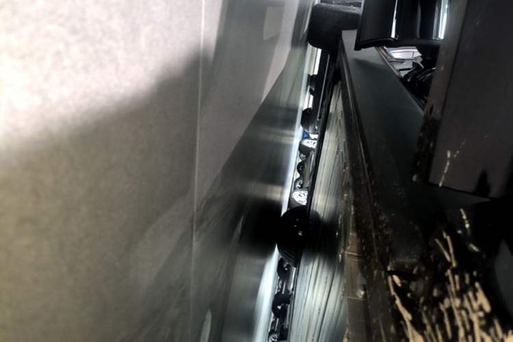 Used Nio ES8 2026 Model 6-seat Executive Luxury Edition Right Side Sill