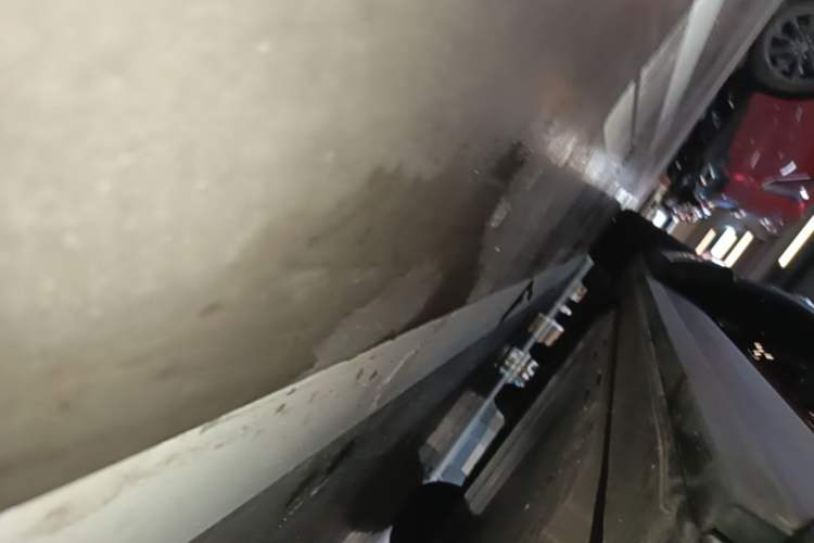 Used Nio ES8 2026 Model 6-seat Executive Signature Edition Right Side Sill