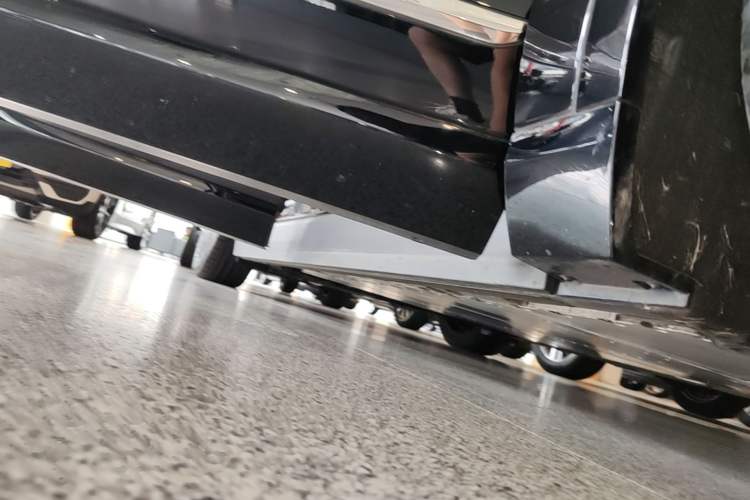 Used Nio ES8 2026 Model 6-seat Executive Luxury Edition Right Side Sill