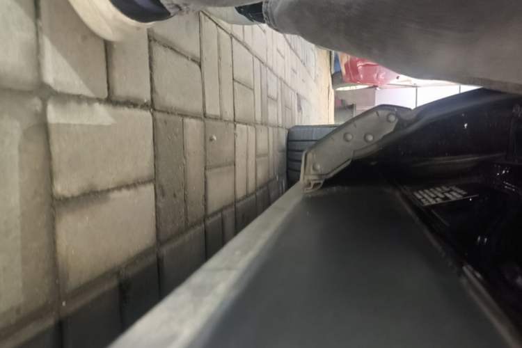 Used Nio ES8 2026 Model 6-seat Executive Luxury Edition Right Side Sill