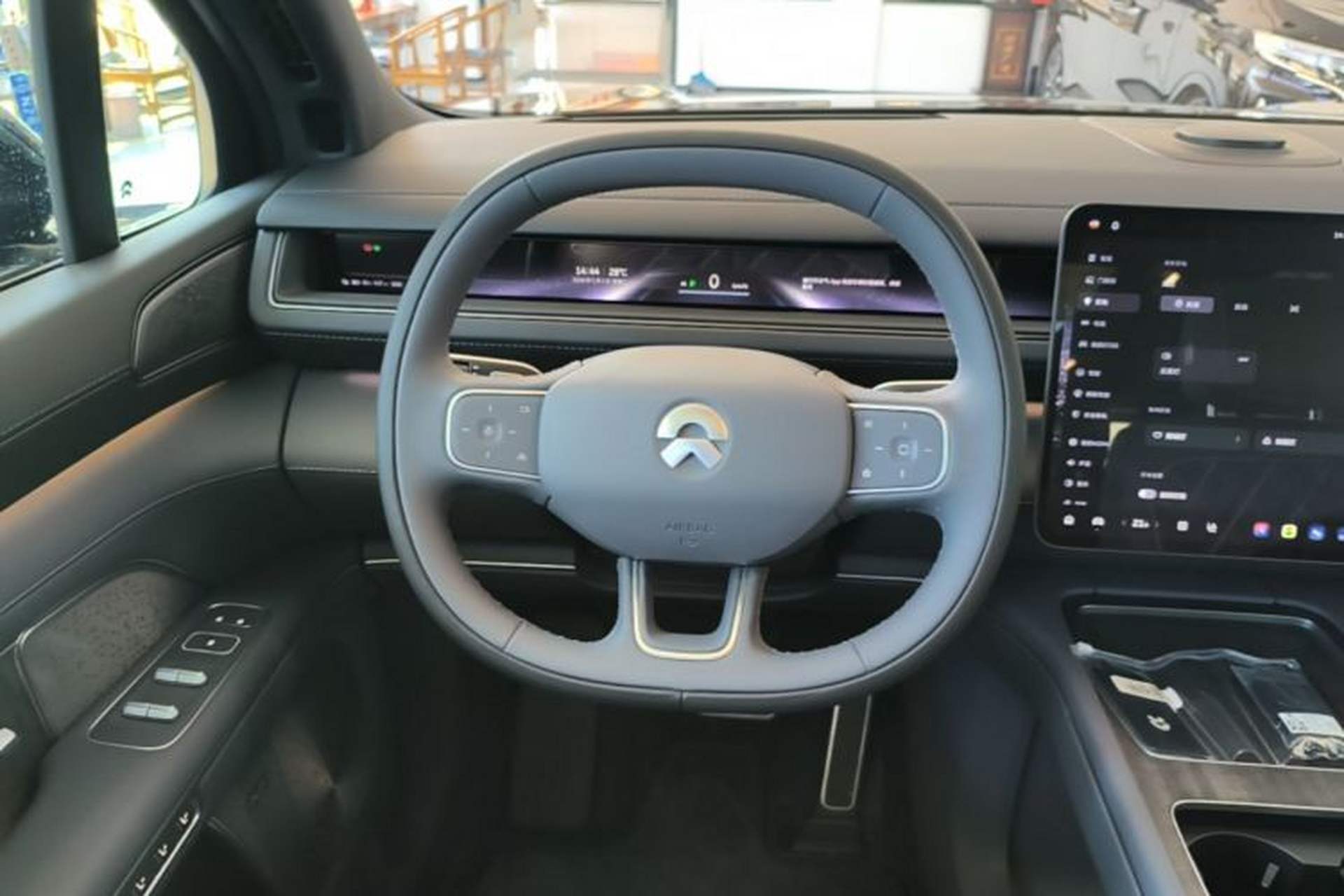 Used Nio ES8 2026 Model 6-seat Executive Luxury Edition Steering Wheel