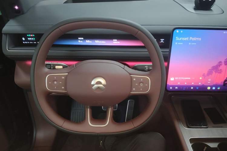 Used Nio ES8 2026 Model 6-seat Executive Signature Edition Steering Wheel