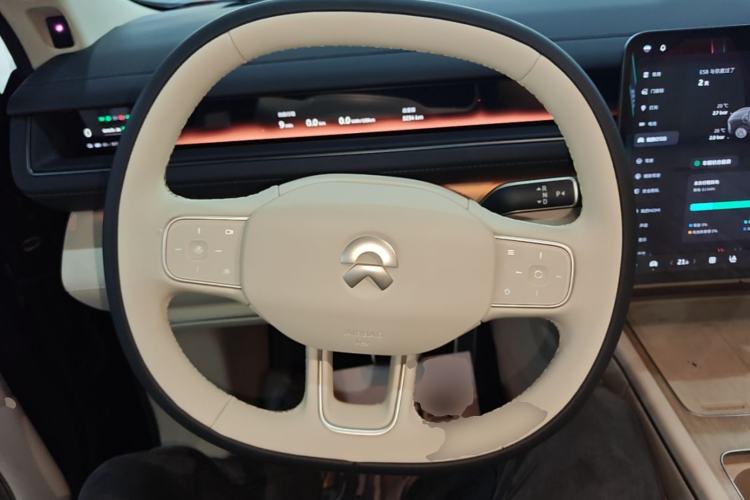 Used Nio ES8 2026 Model 6-seat Executive Signature Edition Steering Wheel